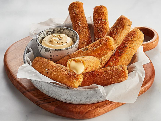 Crispy Cheese Sticks