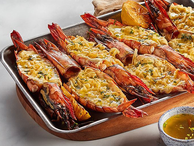 Grilled Shrimps with Cheese