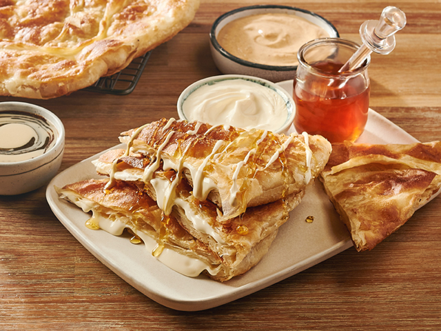 Feteer Meshaltet (Kraft with Honey)