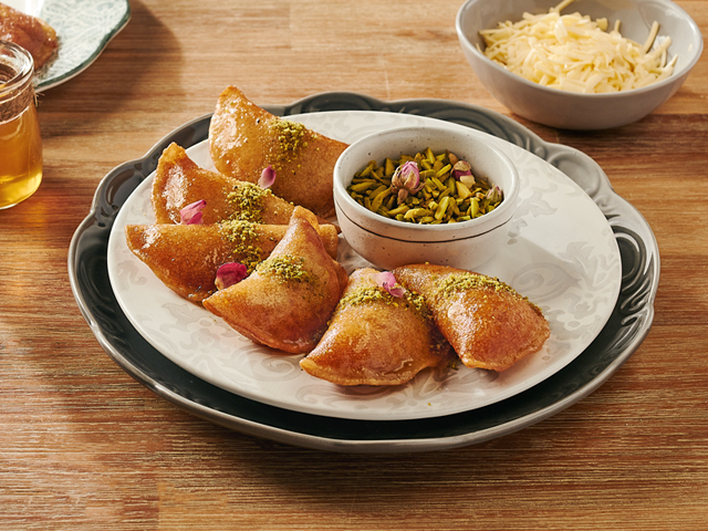 Cheddar Qatayef (including dough recipe)